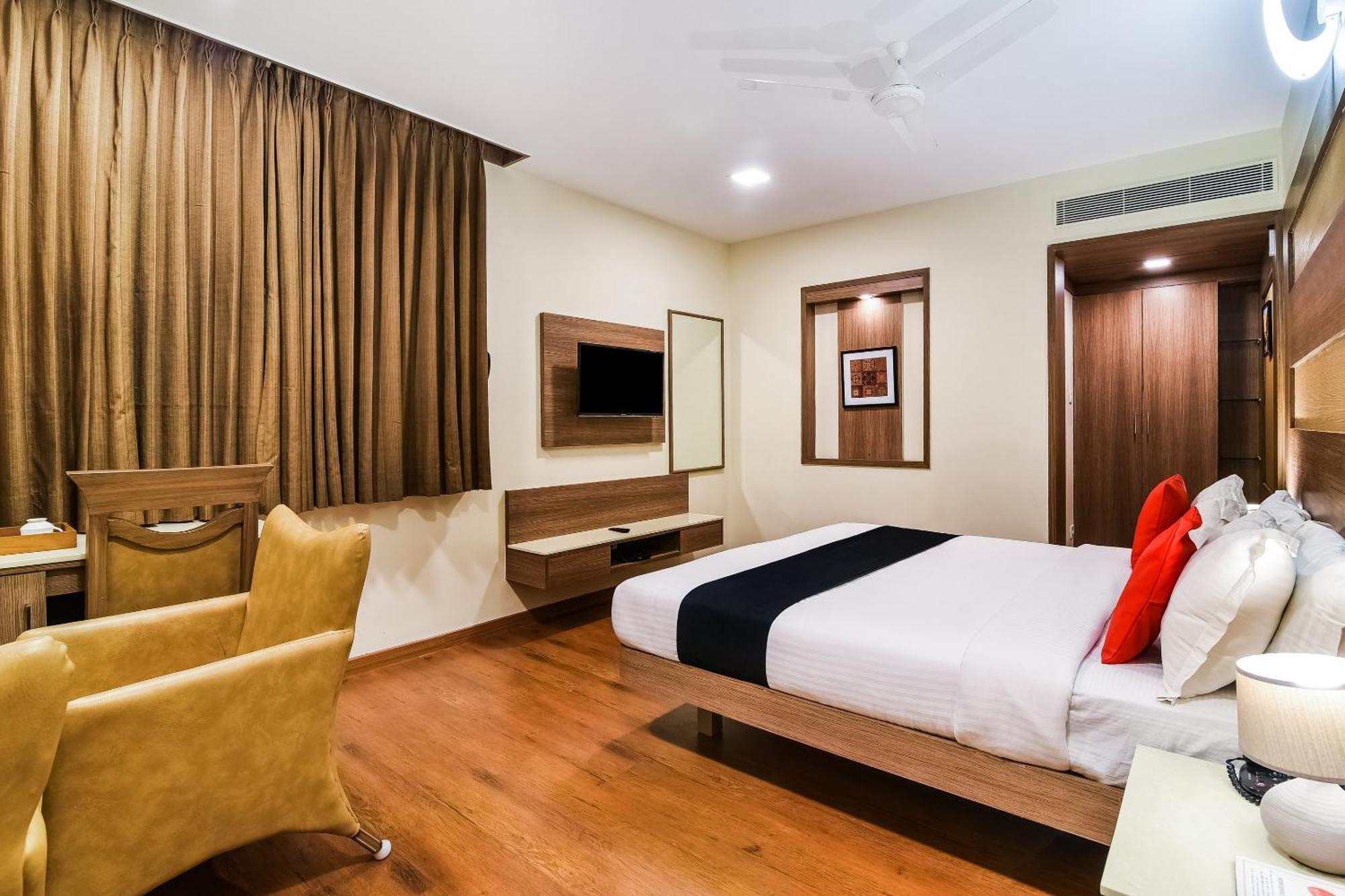 Super Capital O Grand Plaza Hotel Coimbatore Exterior photo