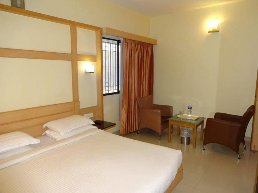 Super Capital O Grand Plaza Hotel Coimbatore Exterior photo